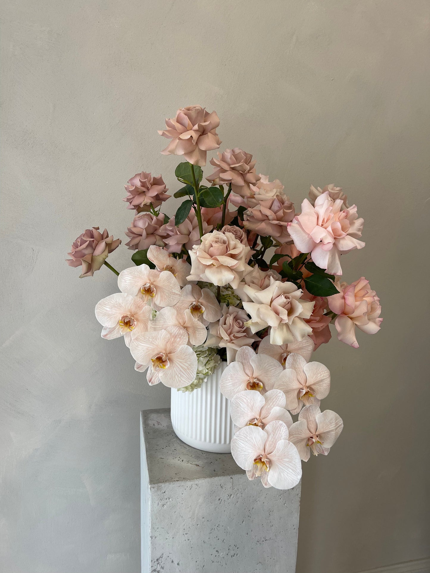 CUSTOM SUPER CERAMIC POT Amalfi Floral Design